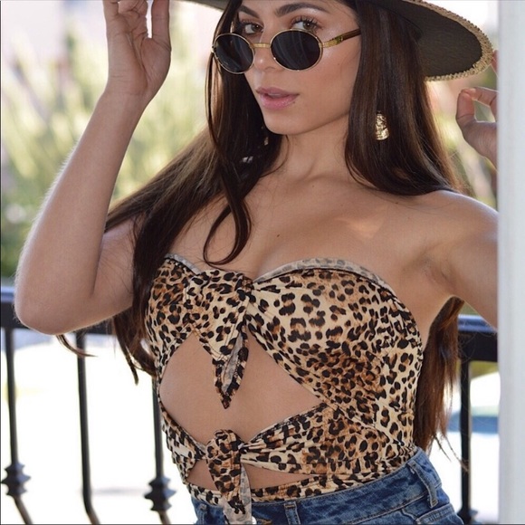 Sheila Leopard Print Double Tie Bodysuit - Picture 2 of 4